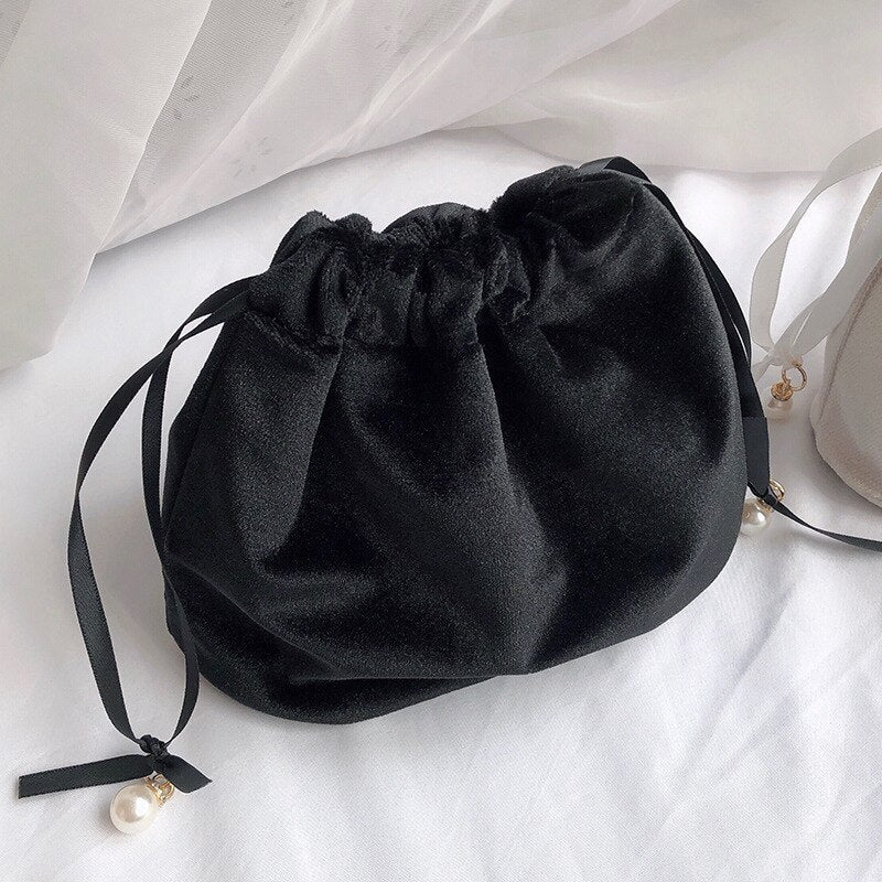 Women's Ins Bucket Bag Versatile Diagonal Pearl Bag