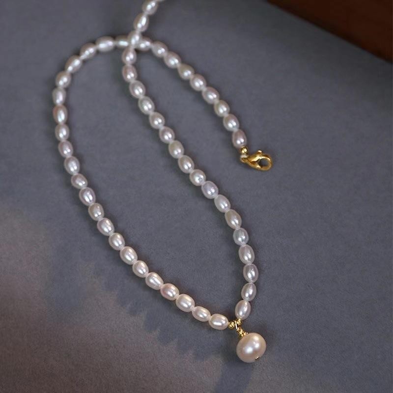 Natural Freshwater Pearl Necklace Women's Simple Fashion Elegance Retro Clavicle Chain All-matching