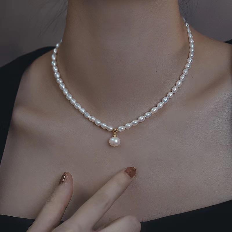 Natural Freshwater Pearl Necklace Women's Simple Fashion Elegance Retro Clavicle Chain All-matching