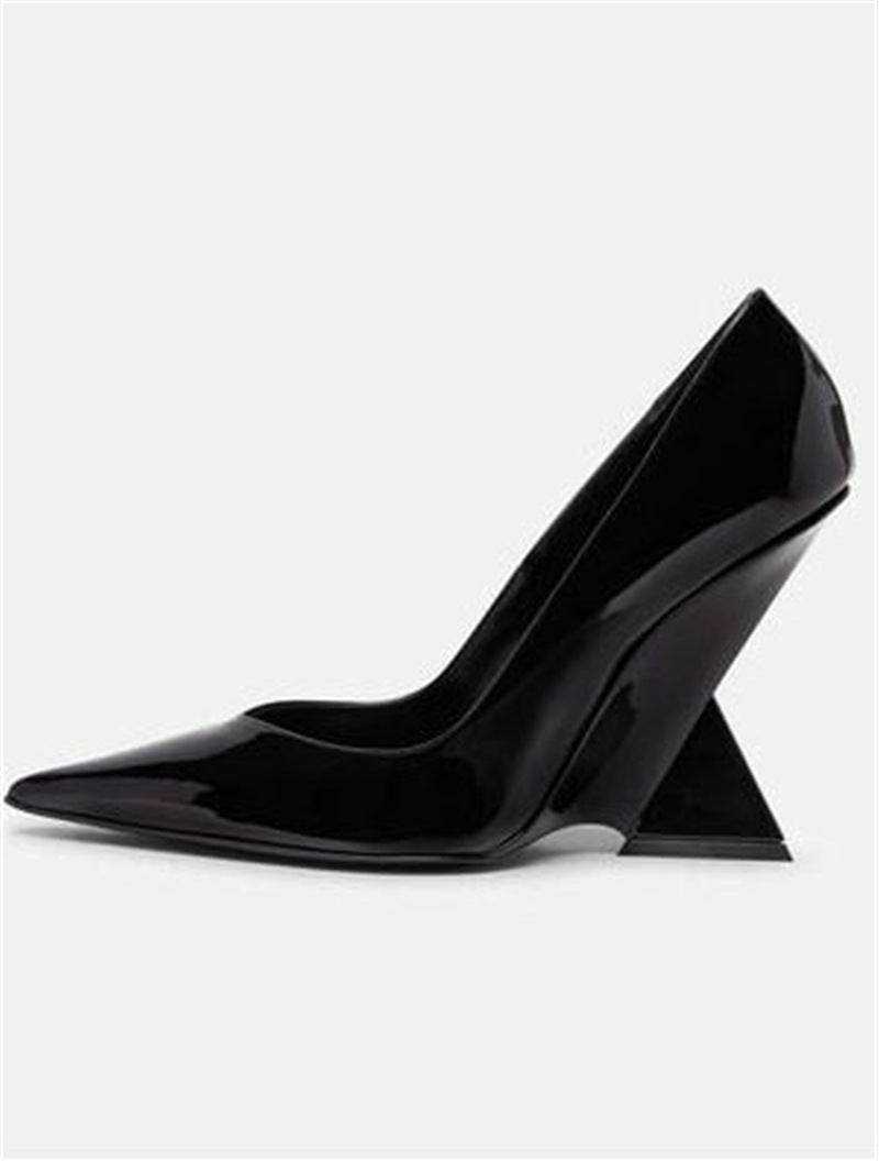 New High Heel Chunky Heel Patent Leather Low-cut Pointed Toe Shoes