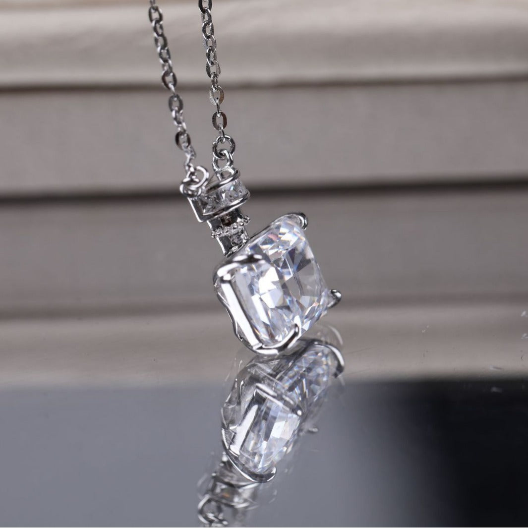 S925 Geometric Pendant High-grade Fashion Necklace